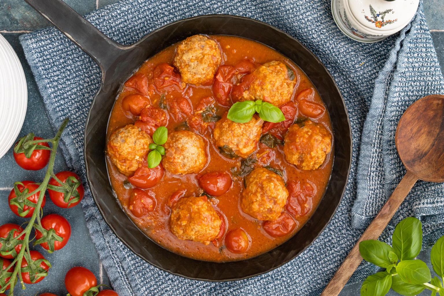 Hackbällchen in Tomatensoße | Rezept - eat.de