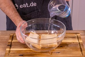Toast einweichen