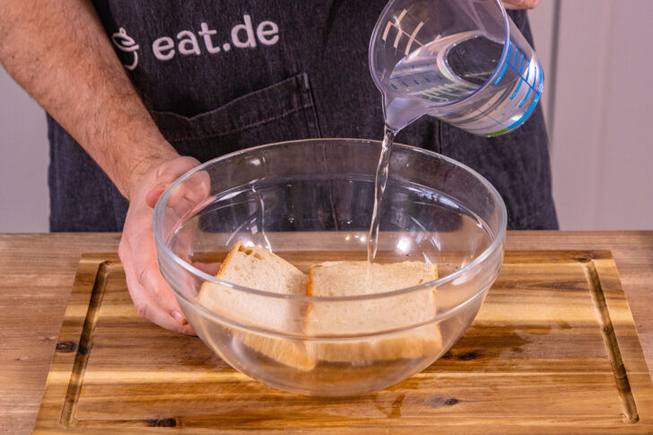 Toast einweichen