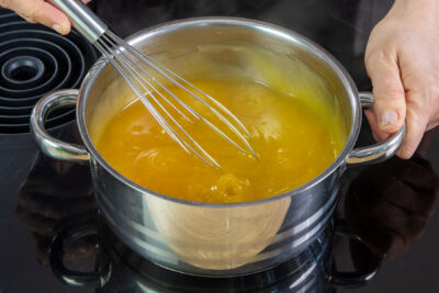 Weißweinpudding kochen