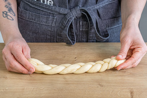 Hefeteig flechten