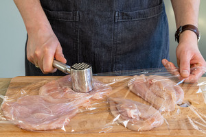 Hähnchenbrust plattieren