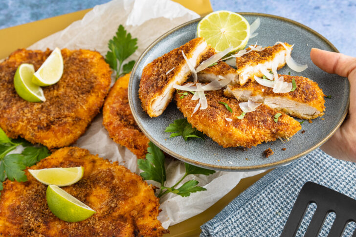 Zartes Parmesan-Hähnchen aus dem Ofen