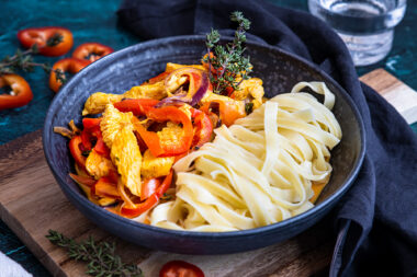 Putengeschnetzeltes mit Paprika-Gemüse