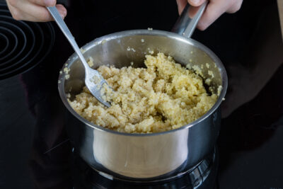 Quinoa auflockern