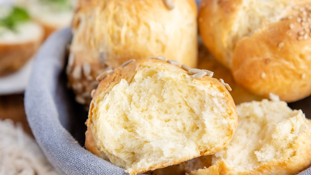 Schnelle Quarkbrötchen | Rezept - eat.de