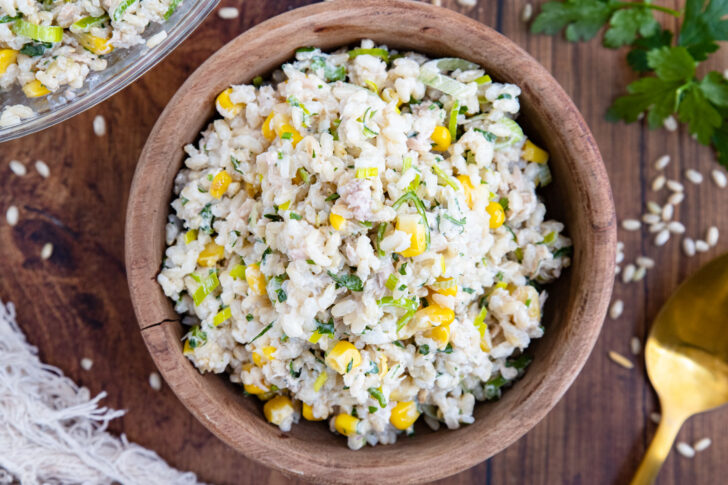 Thunfischsalat mit Reis und Mais
