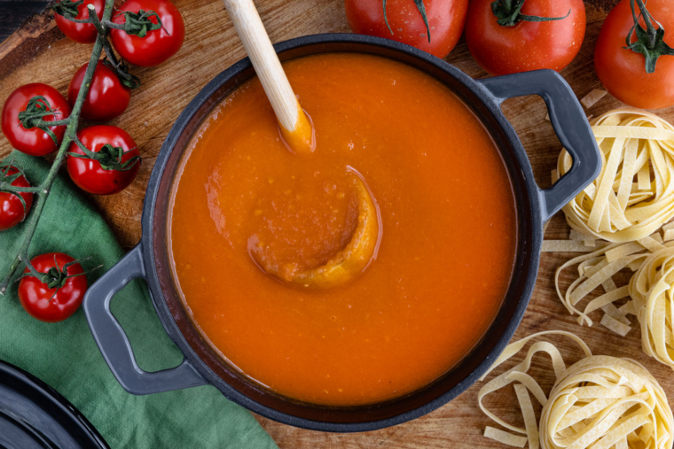Tomatensoße aus frischen Tomaten | Rezept - eat.de