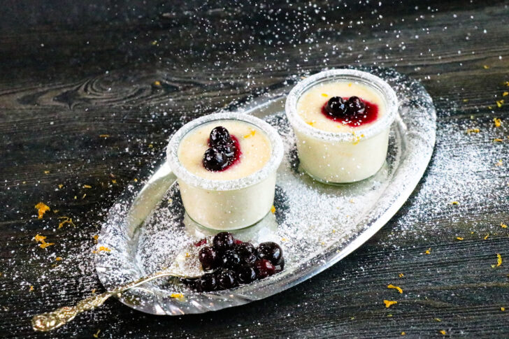 Grießflammeri mit Heidelbeeren