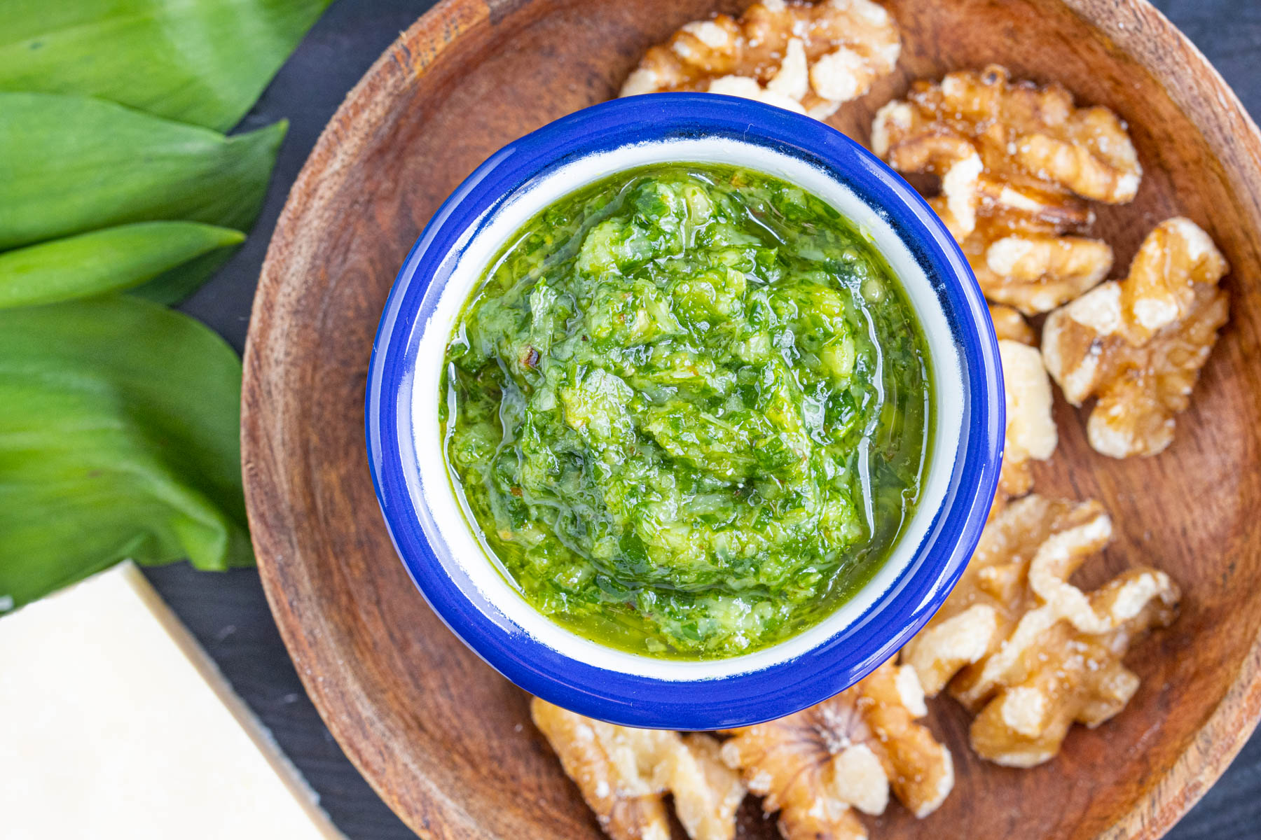 Bärlauchpesto mit Walnüssen