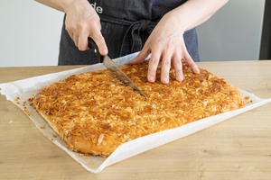 Bienenstich halbieren