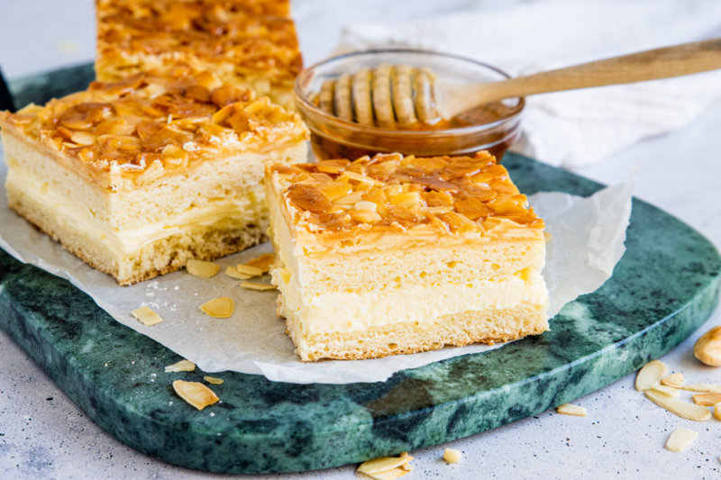 Bienenstich vom Blech | Rezept- eat.de
