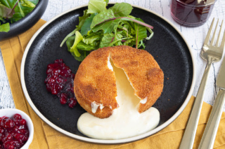 Camembert paniert und gebacken