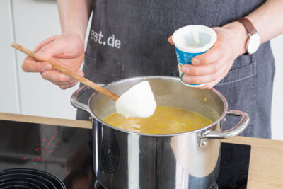 Crème fraîche dazugeben