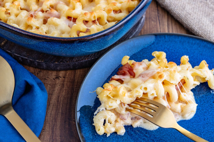 Einfaches Nudel-Schinken-Gratin