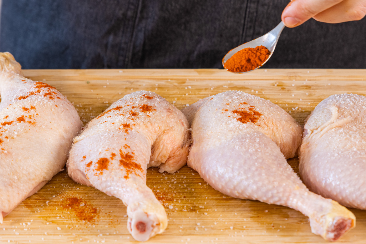 Hähnchenschenkel mit Gemüse aus dem Backofen | Rezept