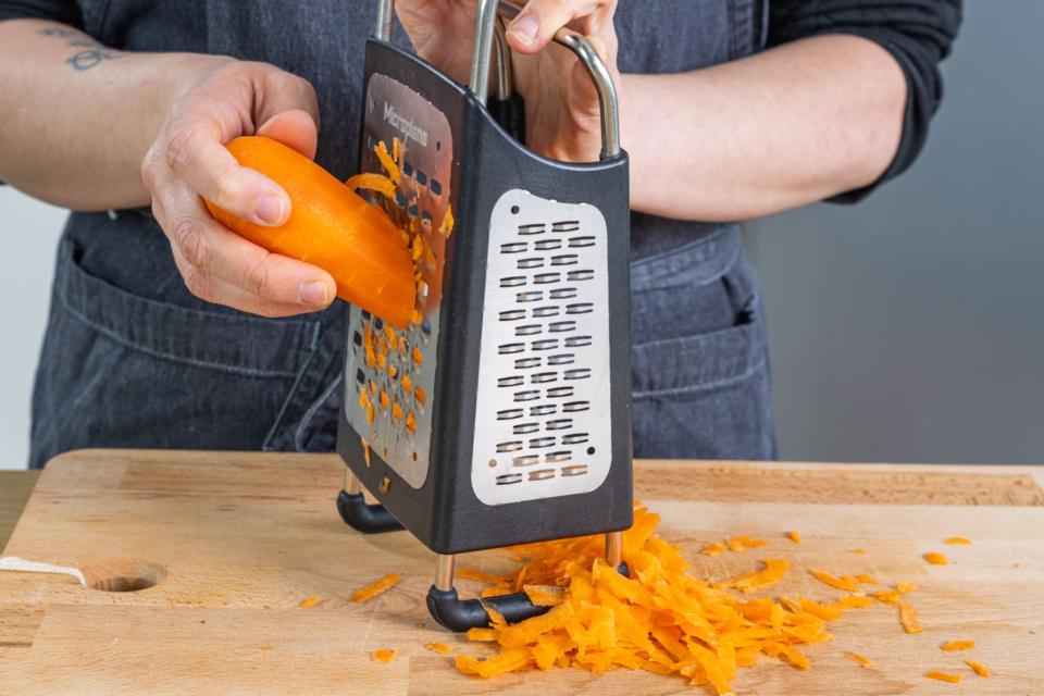 Karottenkuchen mit Frischkäse | Rezept Karottenkuchen mit Frischkäse | Rezept