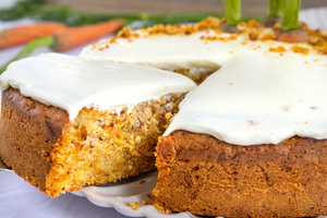 Karottenkuchen mit Frischkäse