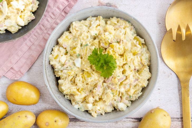 Kartoffelsalat mit Fleischsalat