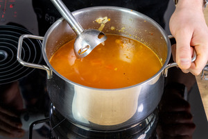 Kichererbsensuppe pürieren