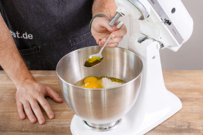 Öl in die KitchenAid geben