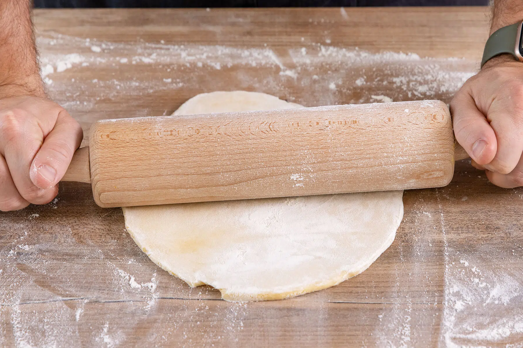 Nudelteig ausrollen