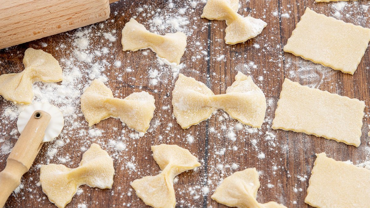 Pasta-/Nudelteig mit der KitchenAid | Rezept - eat.de