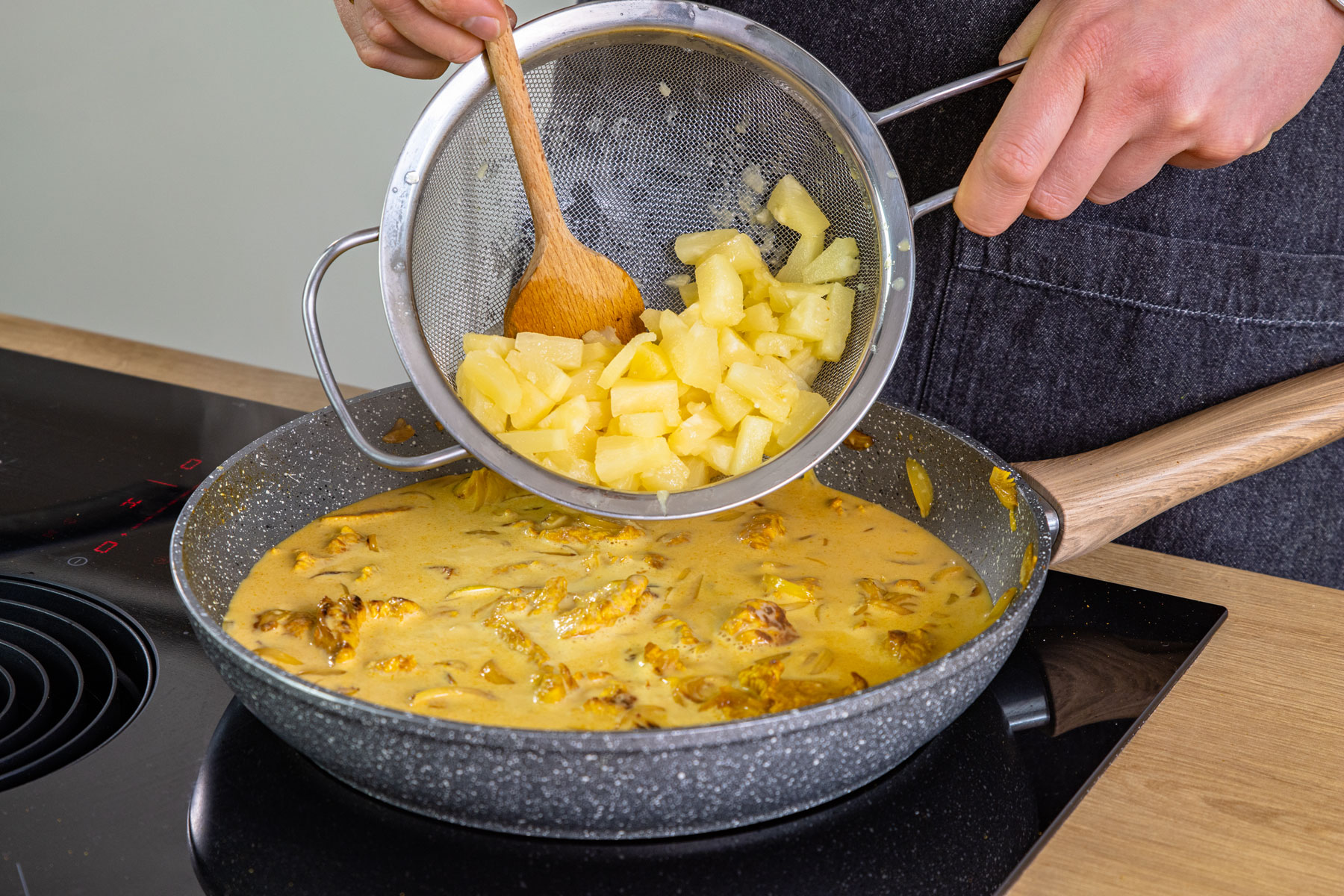 Ananas dazugeben