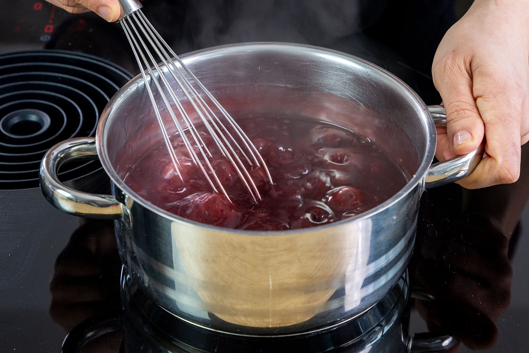 Kirschpudding kochen