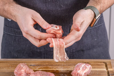 Schweinefilet mit Bacon ummanteln