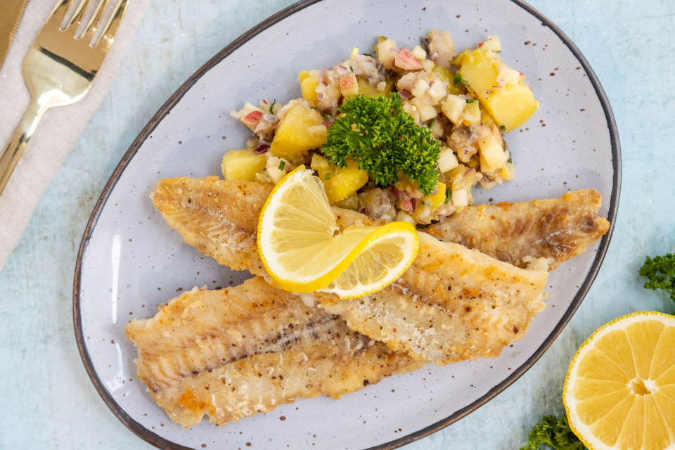 Seelachsfilet in der Pfanne braten | Rezept - eat.de