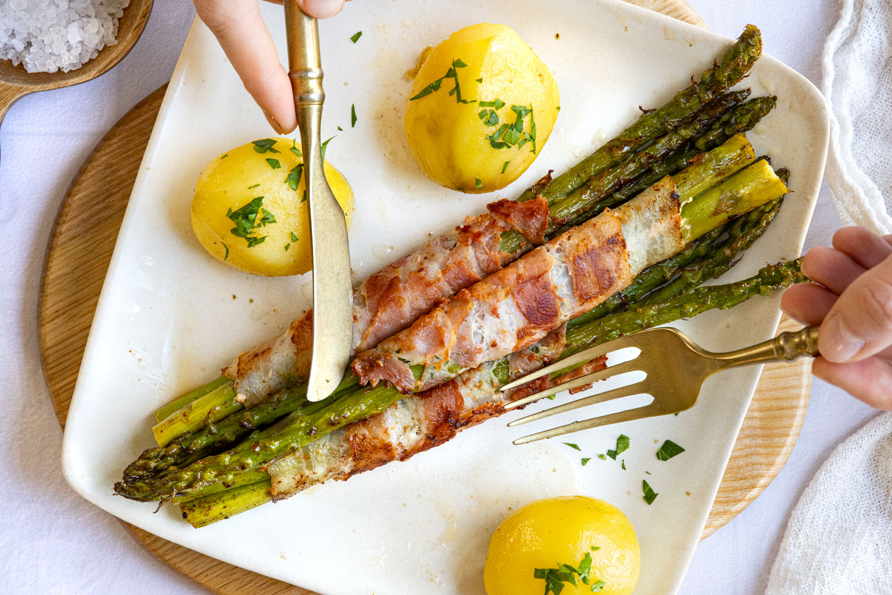 Spargel im Speckmantel