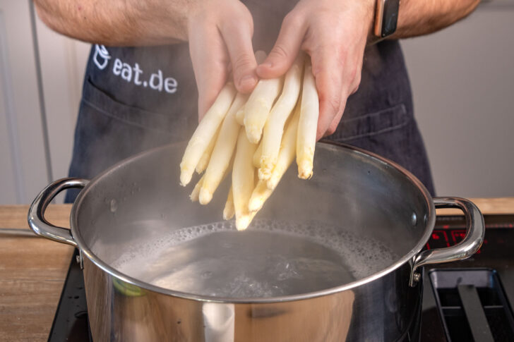 weißen Spargel richtig kochen