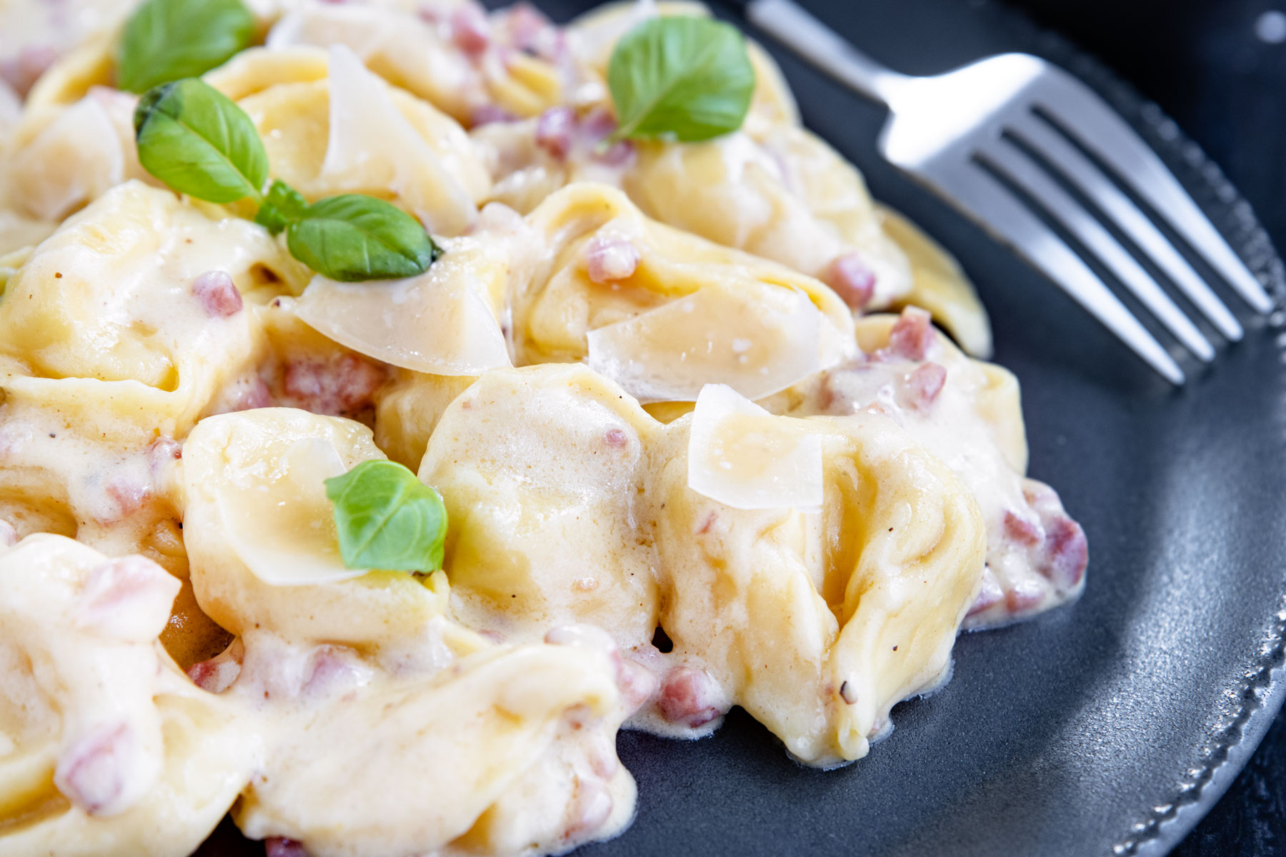 Tortellini alla panna wie beim Italiener