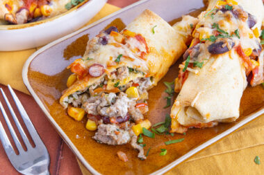 überbackene Enchiladas mit Hackfleisch