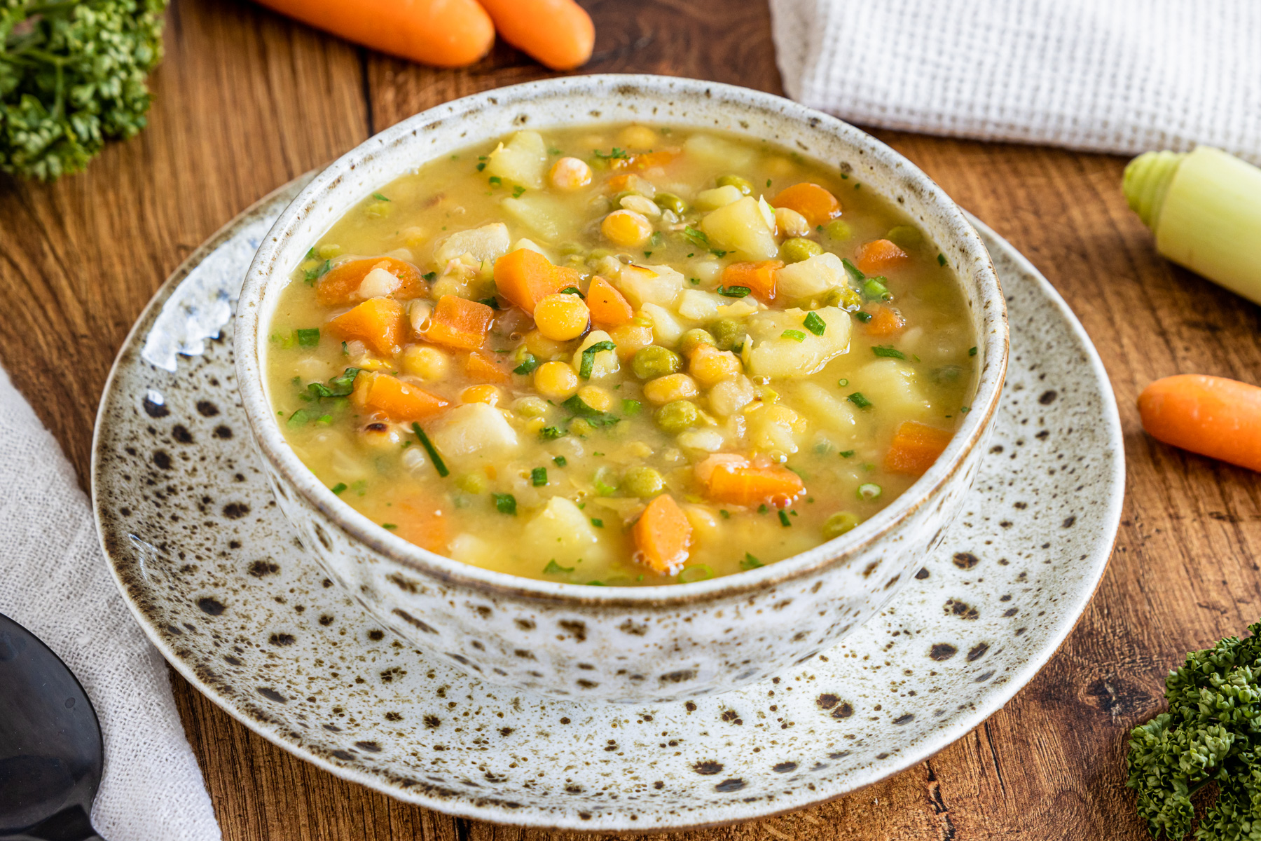 vegetarische Erbsensuppe
