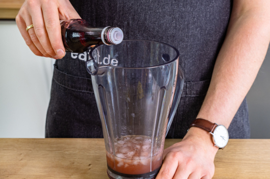 Grenadine dazugeben
