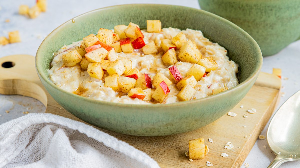 Apfel-Zimt-Porridge | Rezept- eat.de
