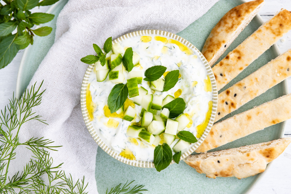 Cacik: Türkische Tsatsiki | Rezept - eat.de Cacik: Türkische Tsatsiki | Rezept - eat.de