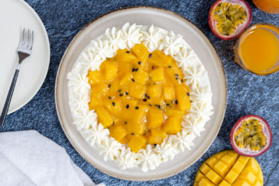 Fruchtige Mango-Maracuja-Torte