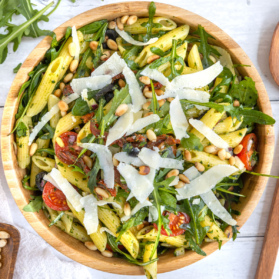Italienischer Nudelsalat mit Pesto