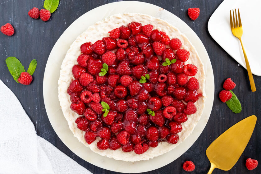 Milchreistorte mit Himbeeren