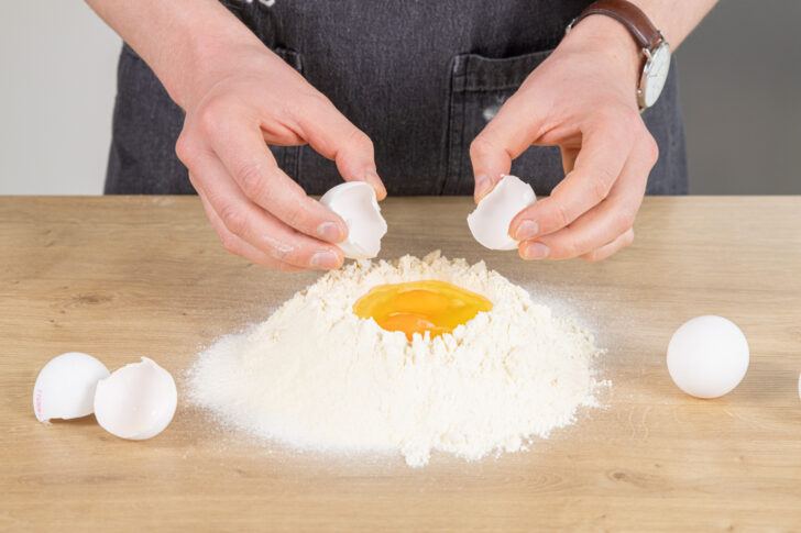 Eier dazugeben