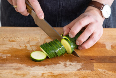 Zucchini schneiden