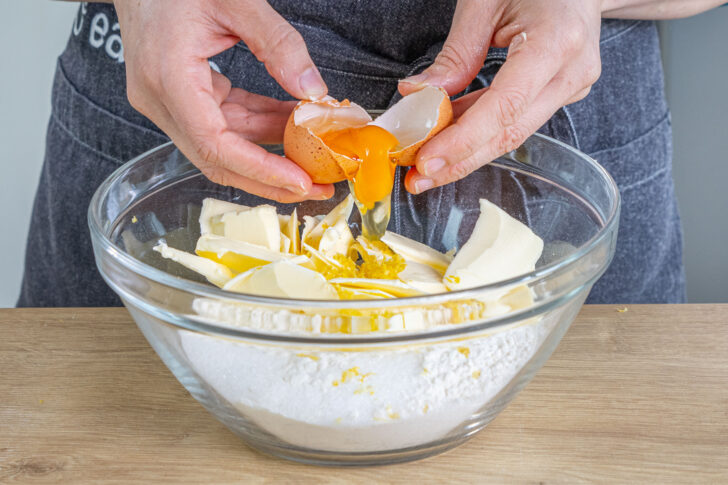Eier dazugeben