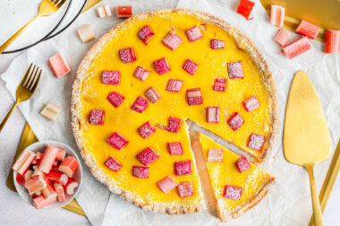 Rhabarberkuchen mit Vanillepudding