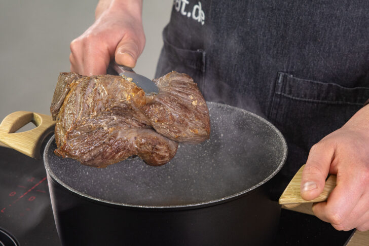 Rindfleisch anbraten