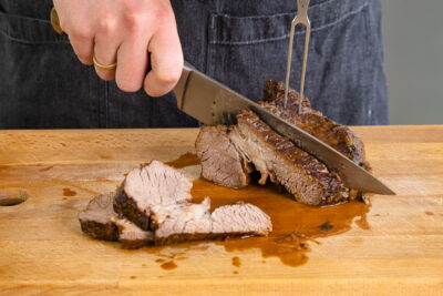 Rindderbraten schneiden