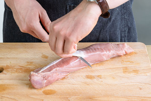 Schweinefilet parieren