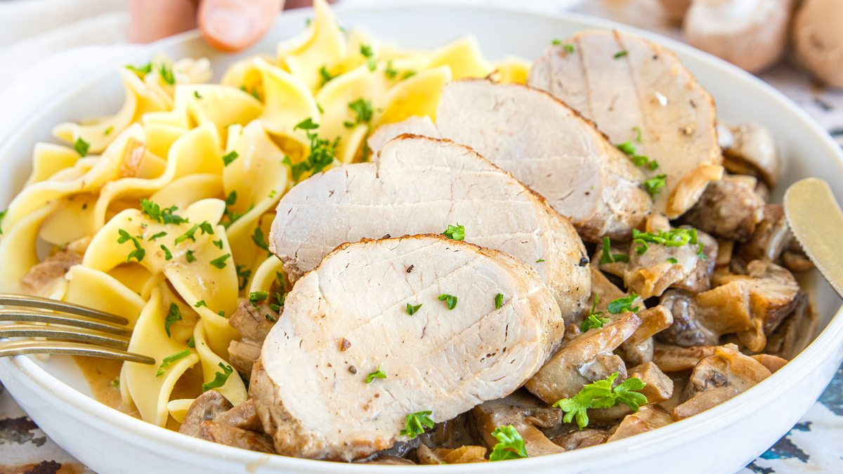 Schweinefilet mit Champignons | Rezept - eat.de